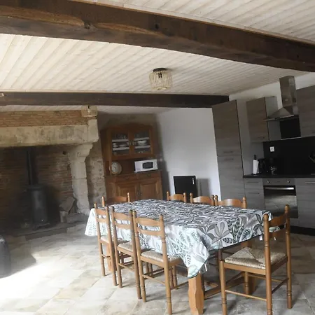 Le Logis De La Chauveliere Saint-Valérien