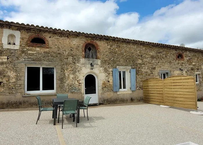 Le Logis De La Chauveliere *